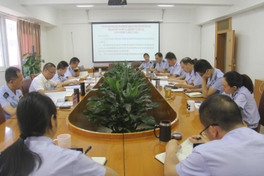 ������˰�ַ����쵼�ɲ���ͷ��ЧӦ��  ��ʵ����ѧϰ�������ۡ�����С�ѧϰ���ۻ